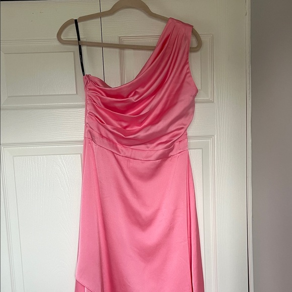 Dresses & Skirts - Elegant Pink One-Shoulder Dress